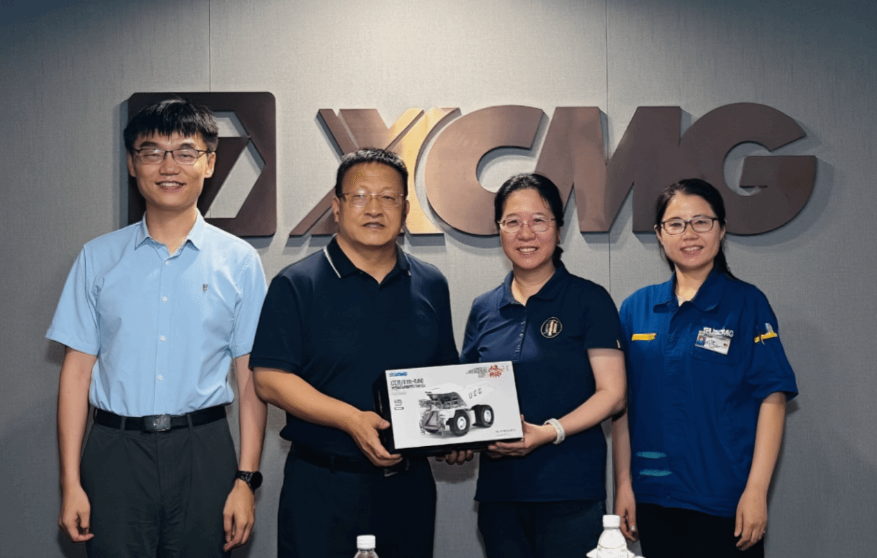 乐鱼官网首页入口-外国语学院走访徐工集团叙校友情谊谋校企合作