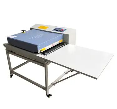 乐鱼官网首页入口-平板粘合机源头厂家推荐东莞艺大机械专业制造整卷面料粘合机